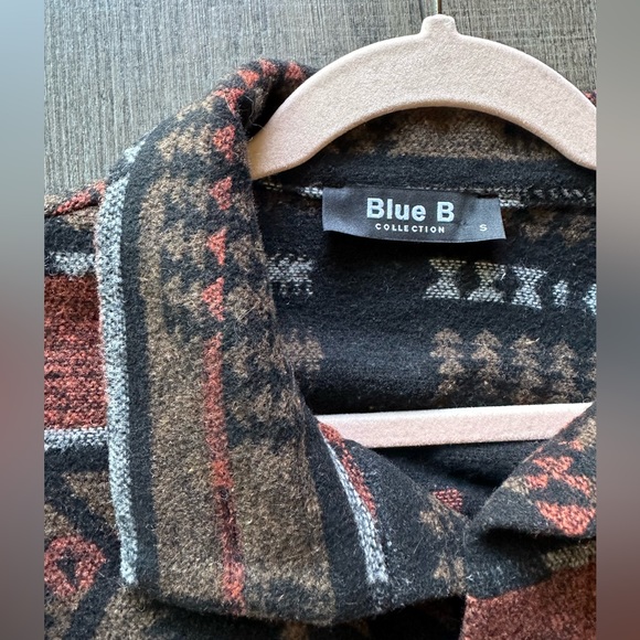 Aztec print button up jacket size S - Picture 8 of 8